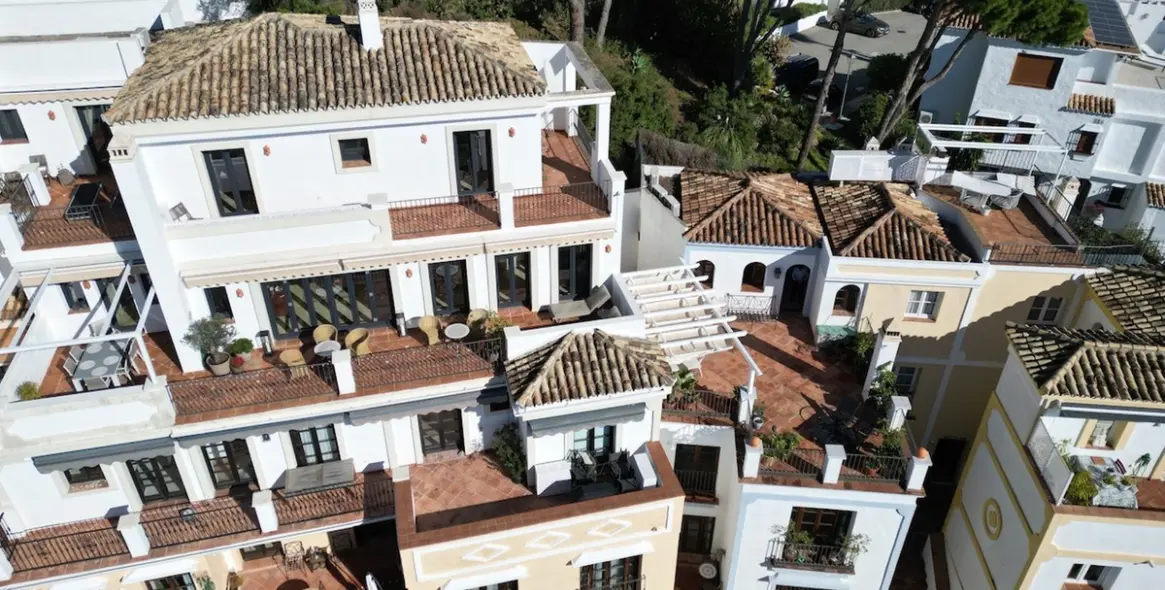 Sale of townhouse in La Heredia 25