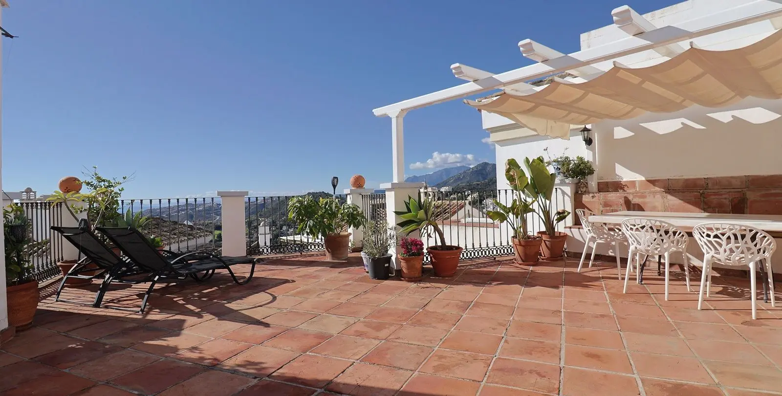 Sale of townhouse in La Heredia 1