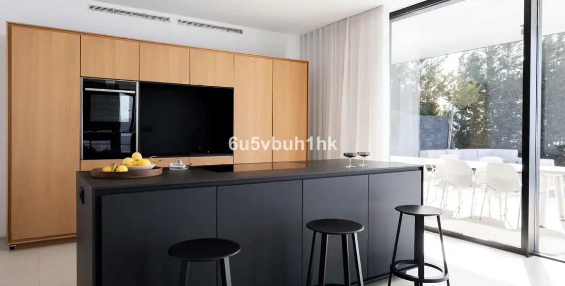 Продажа  отдельно стоящей виллы в Valtocado 6