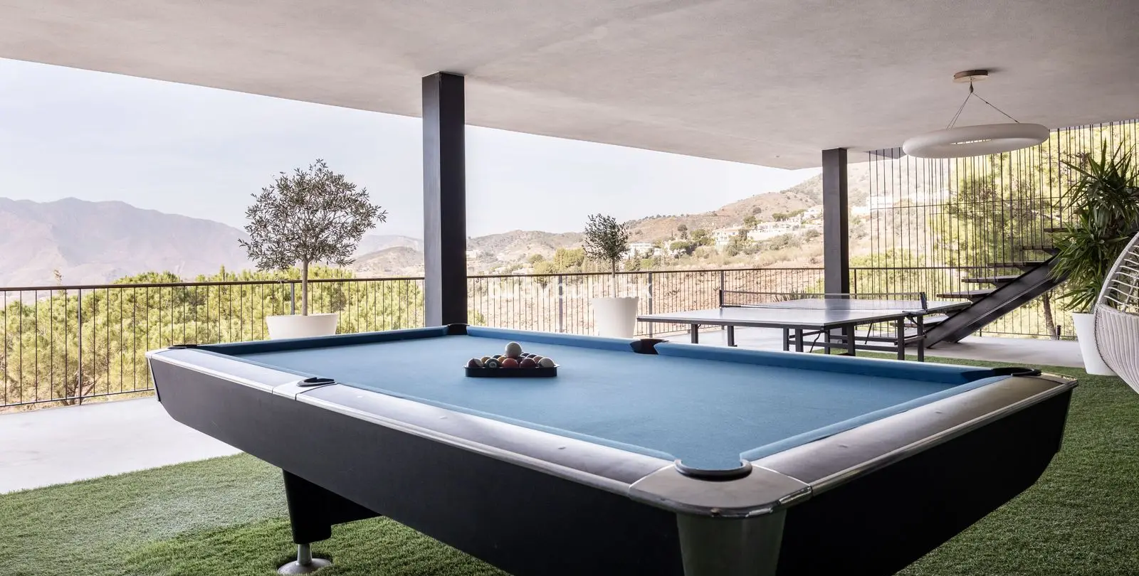 Sale of detached villa in Valtocado 43