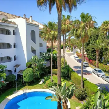 Long-term rent of middle floor apartment in Guadalmina Baja