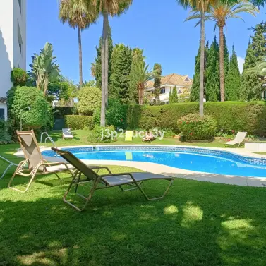 Long-term rent of middle floor apartment in Guadalmina Baja