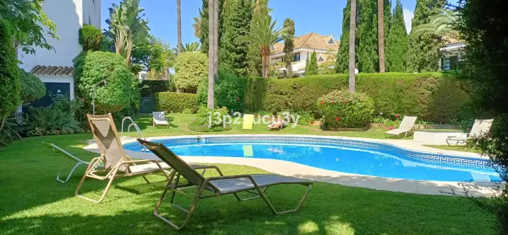 Long-term rent of middle floor apartment in Guadalmina Baja 1