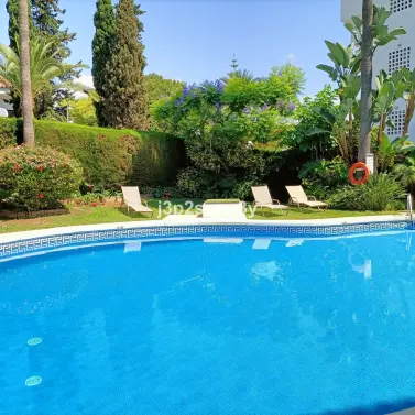 Long-term rent of middle floor apartment in Guadalmina Baja