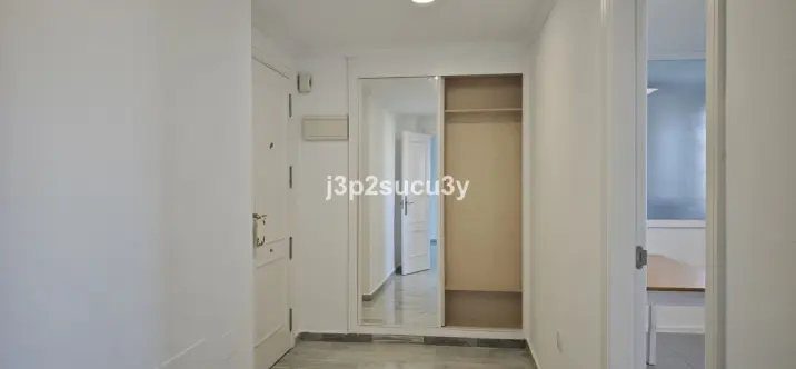 Long-term rent of middle floor apartment in Guadalmina Baja 4