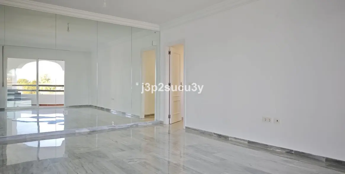 Long-term rent of middle floor apartment in Guadalmina Baja 8