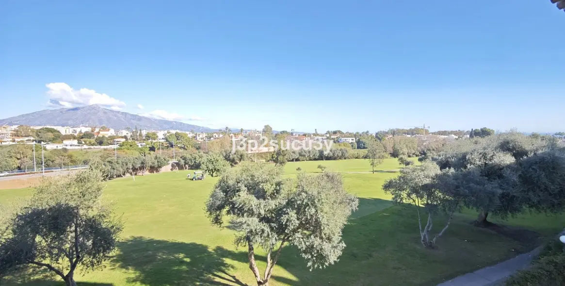 Long-term rent of middle floor apartment in Guadalmina Baja 11