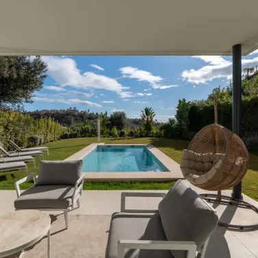 Short-term rent of detached villa in Santa Clara