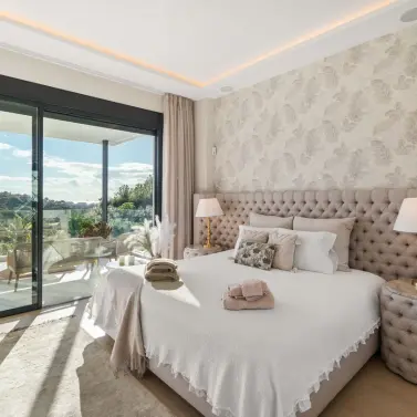 Short-term rent of detached villa in Santa Clara