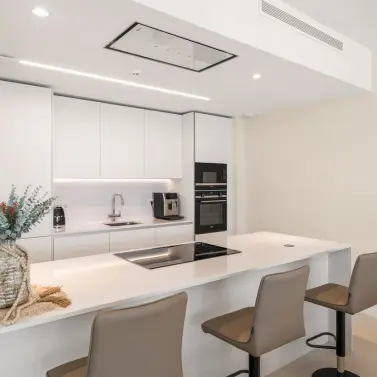 Short-term rent of detached villa in Santa Clara