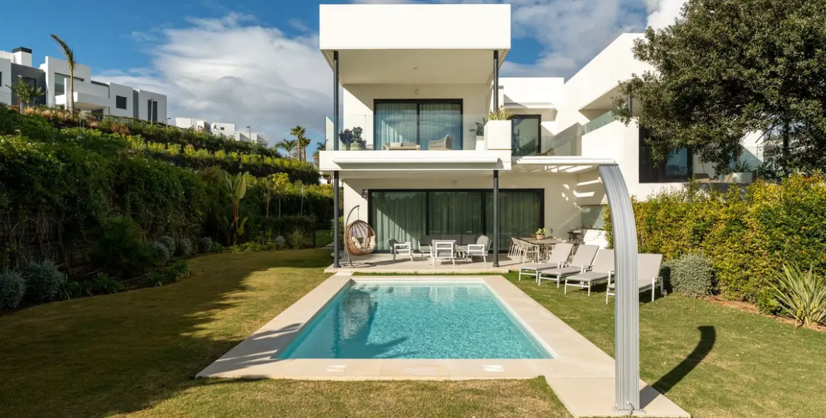 Short-term rent of detached villa in Santa Clara 14