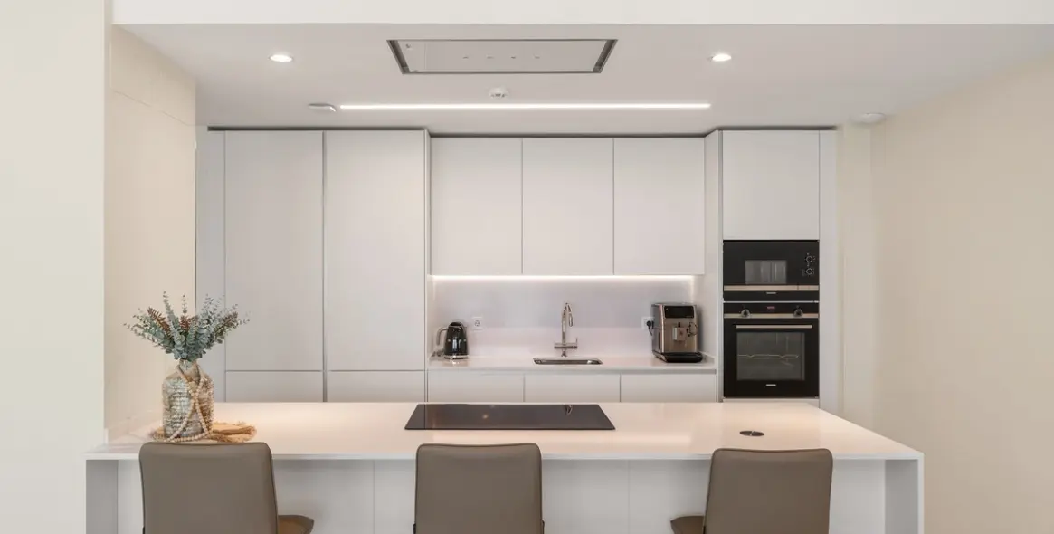 Short-term rent of detached villa in Santa Clara 34