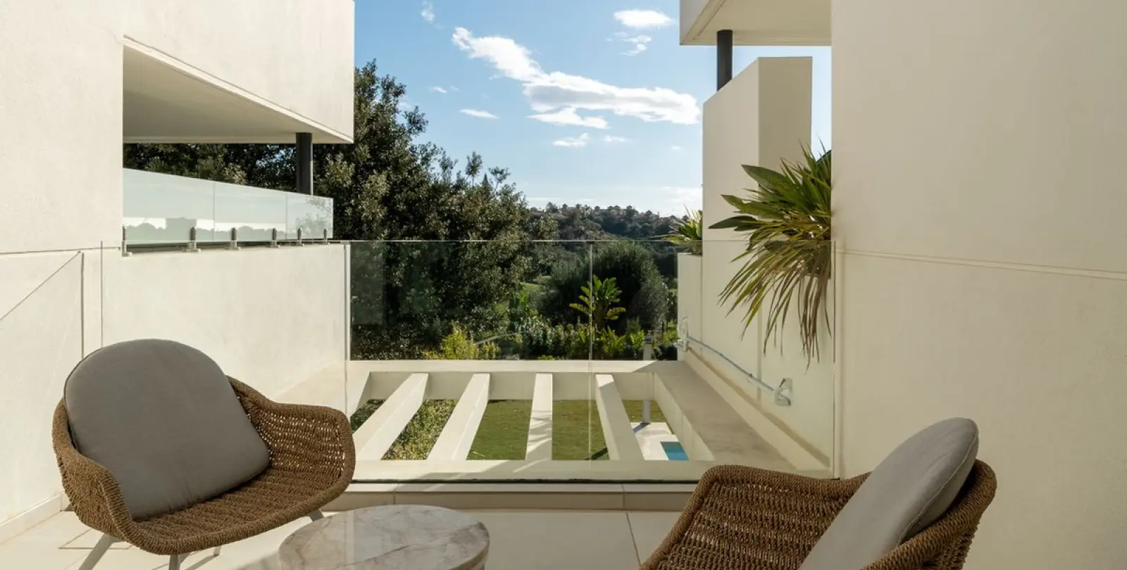 Short-term rent of detached villa in Santa Clara 47