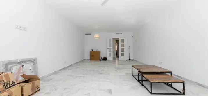 Alquiler a largo plazo de apartamento en planta media en Costalita 2