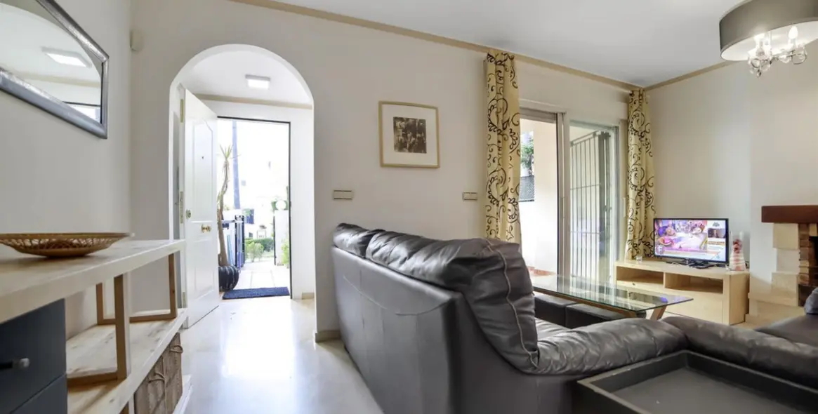 Long-term rent of townhouse in Las Chapas 6