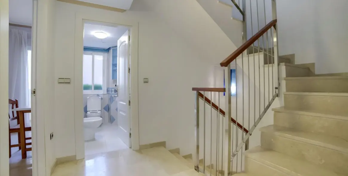 Long-term rent of townhouse in Las Chapas 13