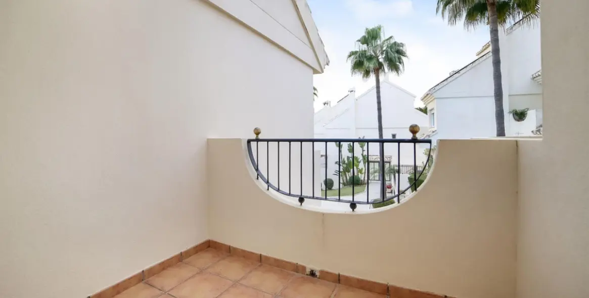 Long-term rent of townhouse in Las Chapas 16