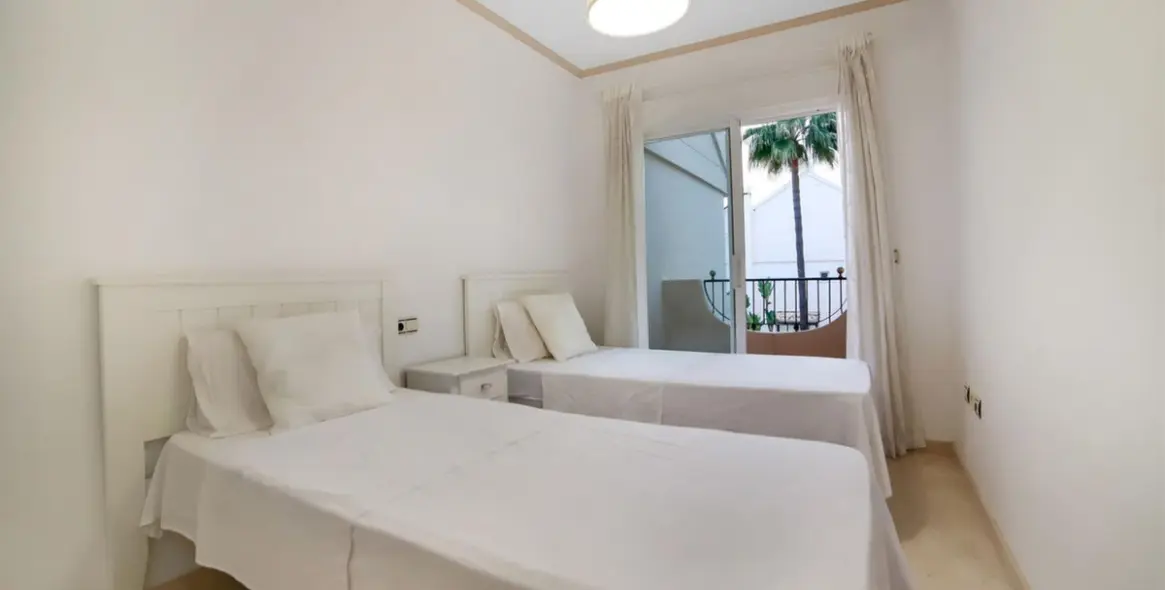 Long-term rent of townhouse in Las Chapas 17