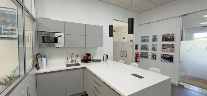 Long-term rent of office in Marbella 2