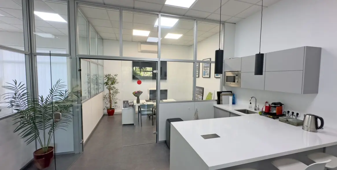 Long-term rent of office in Marbella 7