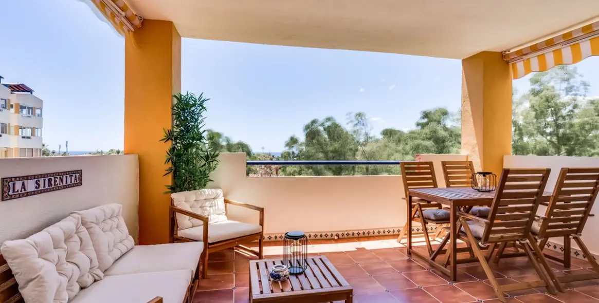 Продажа апартаментов на среднем этаже в Atalaya 2