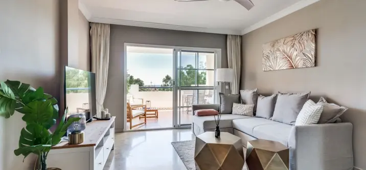 Продажа апартаментов на среднем этаже в Atalaya 4