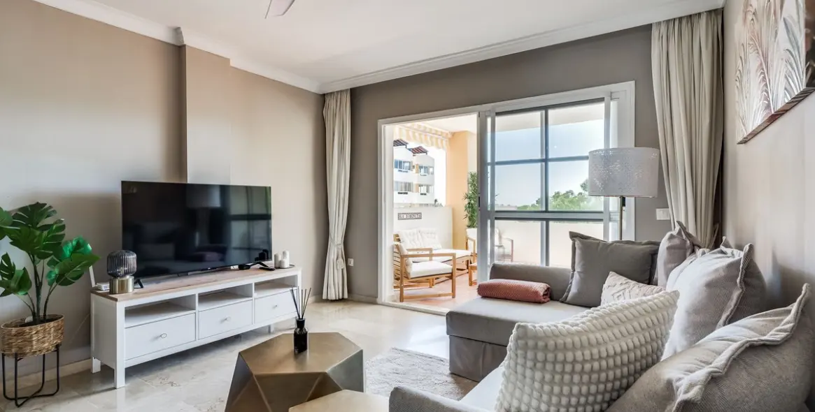 Продажа апартаментов на среднем этаже в Atalaya 6