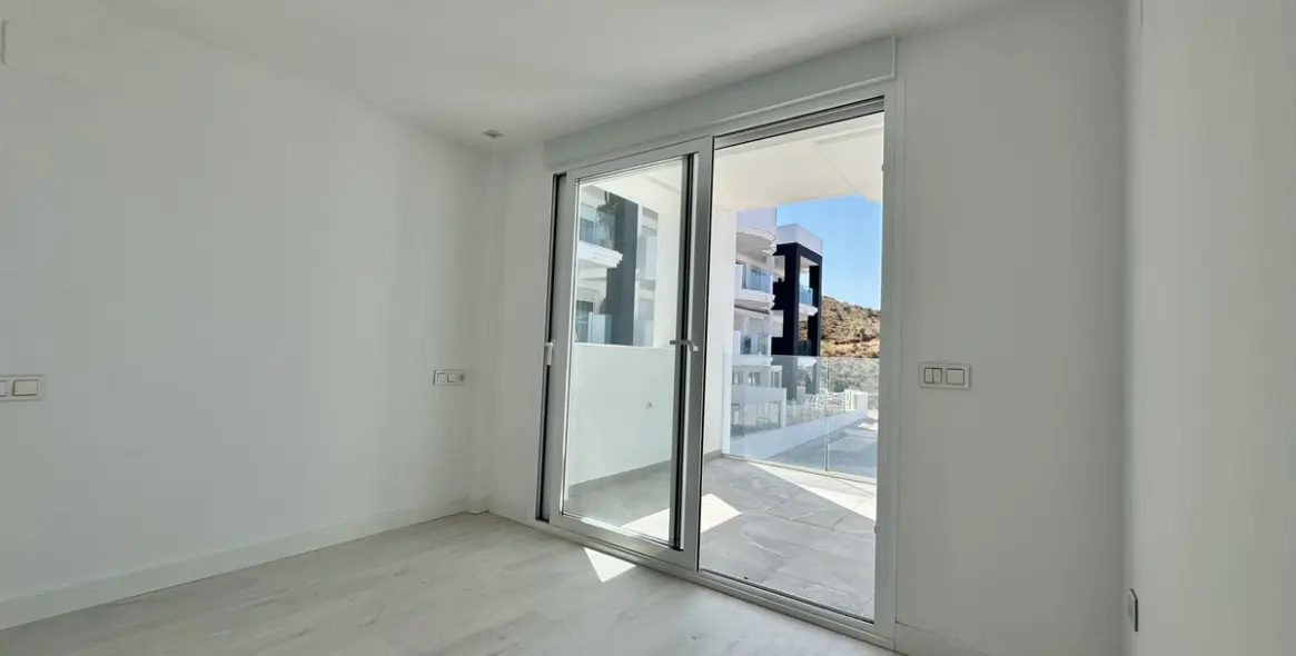 Sale of middle floor apartment in Rincón de la Victoria 12
