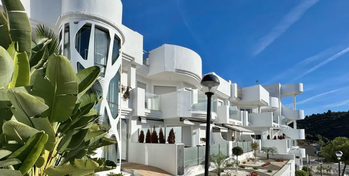 Sale of middle floor apartment in Rincón de la Victoria 18