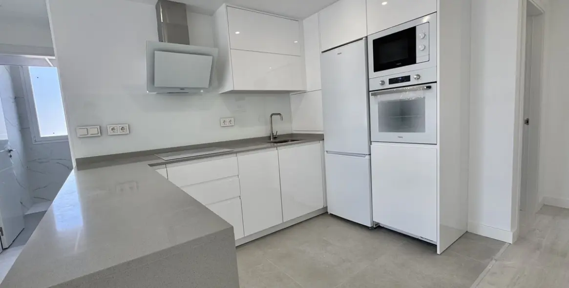 Sale of penthouse in Rincón de la Victoria 2