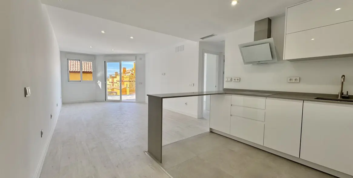 Sale of penthouse in Rincón de la Victoria 10