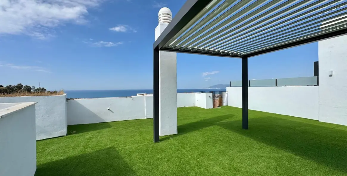 Sale of penthouse in Rincón de la Victoria 17