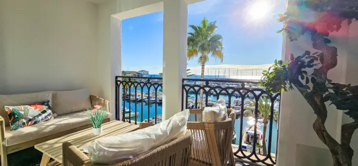 Продажа апартаментов на среднем этаже в La Duquesa 0