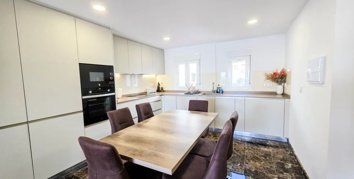 Продажа апартаментов на среднем этаже в La Duquesa 3