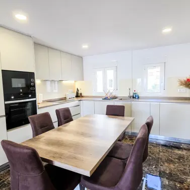 Продажа апартаментов на среднем этаже в La Duquesa