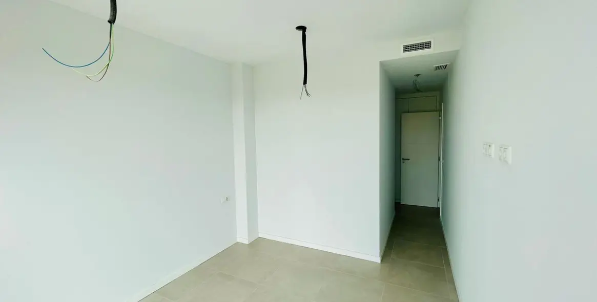 Sale of middle floor apartment in Estepona 9