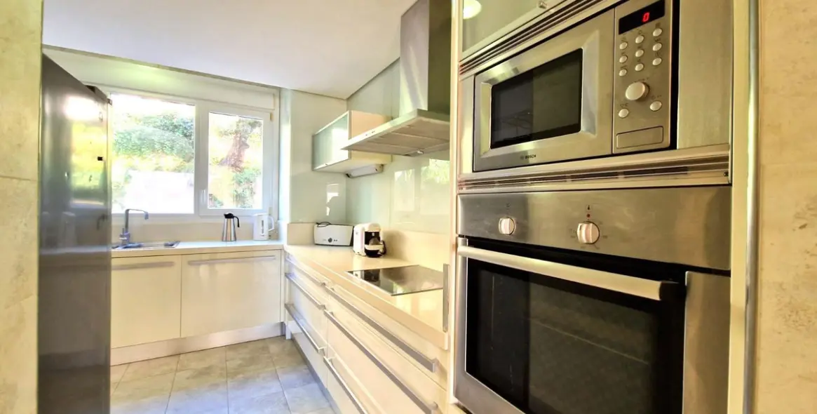 Продажа апартаментов на среднем этаже в Marbella 4