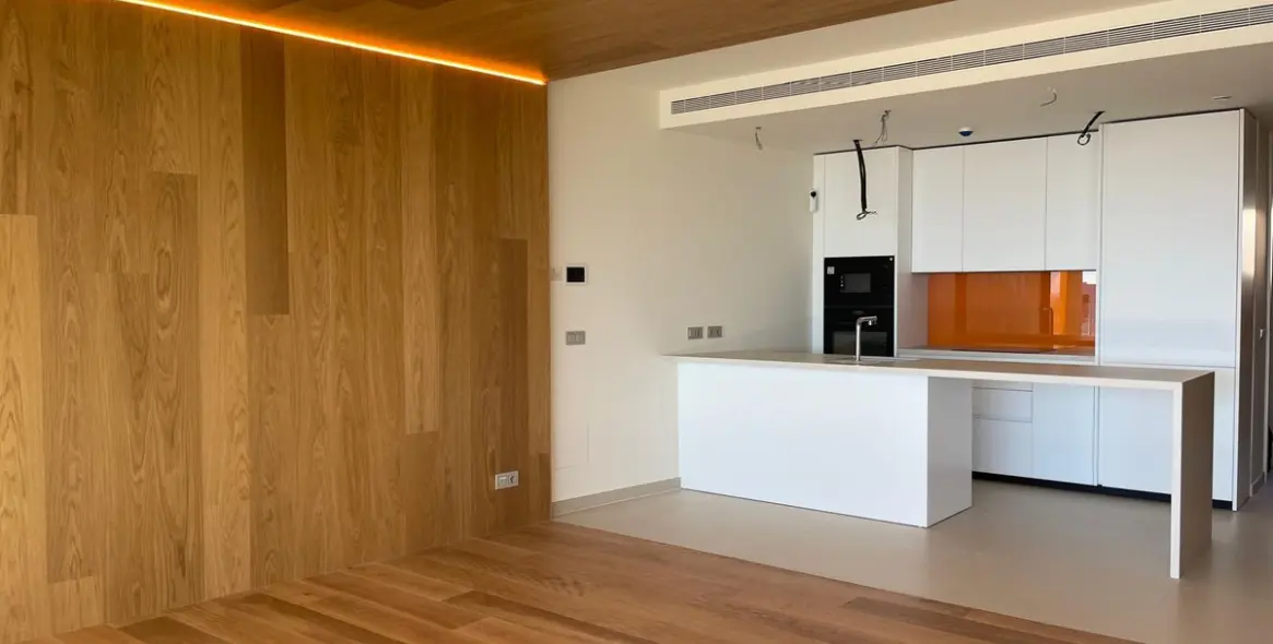 Продажа апартаментов на среднем этаже в Higueron 9