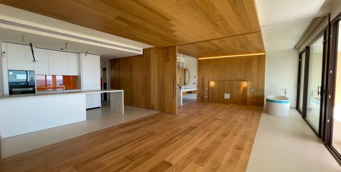 Продажа апартаментов на среднем этаже в Higueron 13