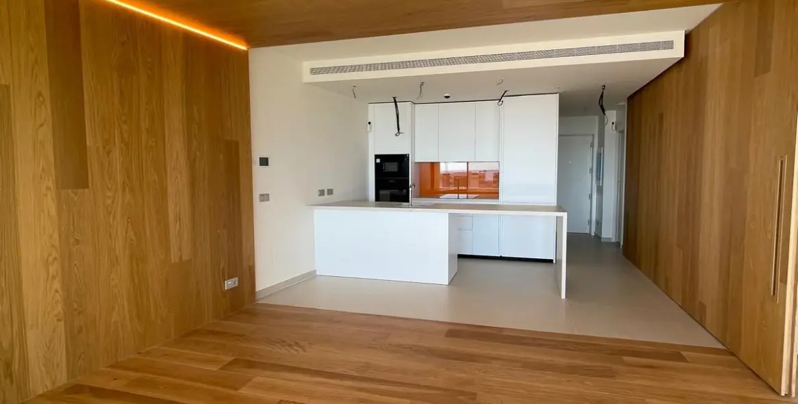 Продажа апартаментов на среднем этаже в Higueron 14