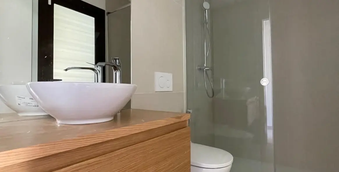 Продажа апартаментов на среднем этаже в Higueron 24