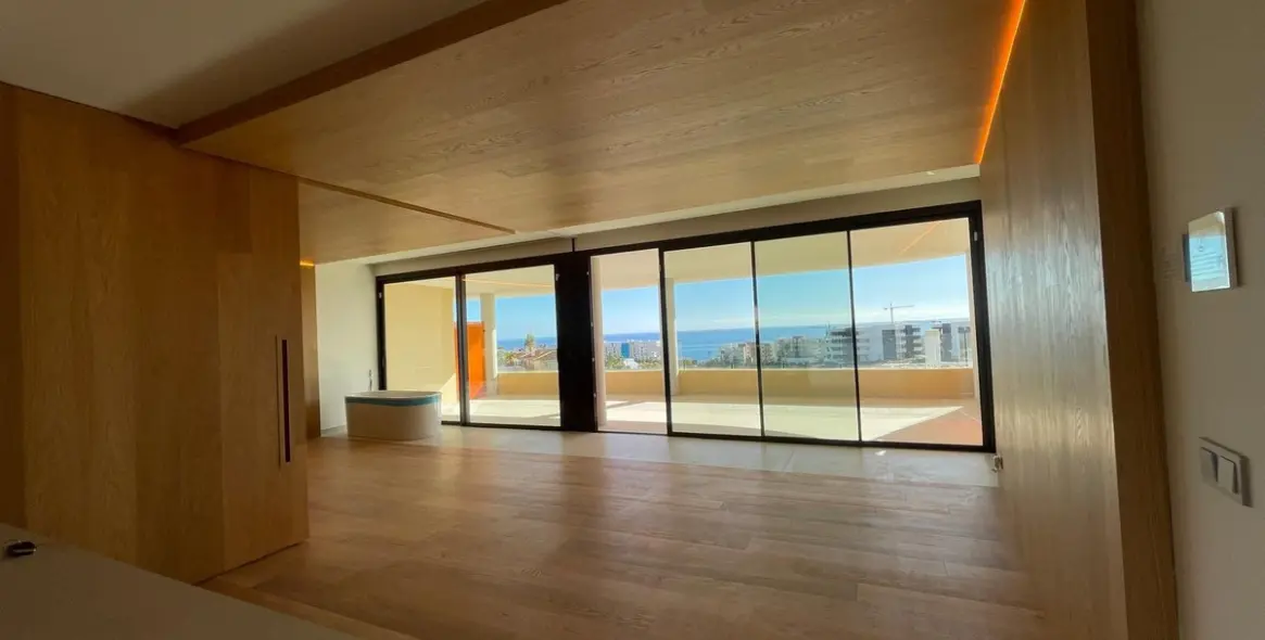 Продажа апартаментов на среднем этаже в Higueron 27