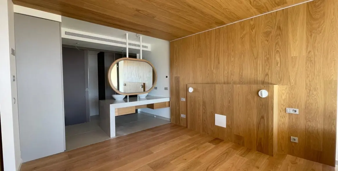 Продажа апартаментов на среднем этаже в Higueron 36