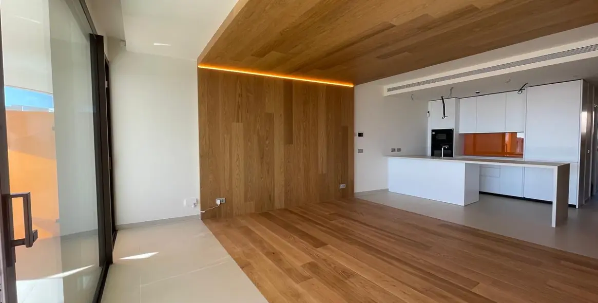 Продажа апартаментов на среднем этаже в Higueron 45