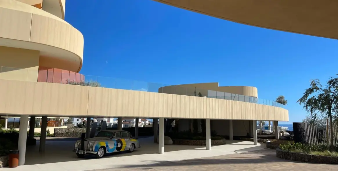 Продажа апартаментов на среднем этаже в Higueron 56