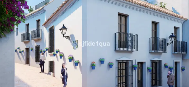 Sale of townhouse in Estepona 2