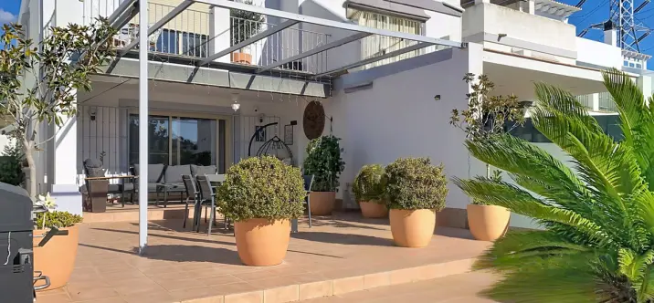Venta de casa pareada en Estepona 0