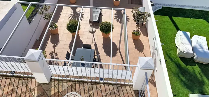 Venta de casa pareada en Estepona 2