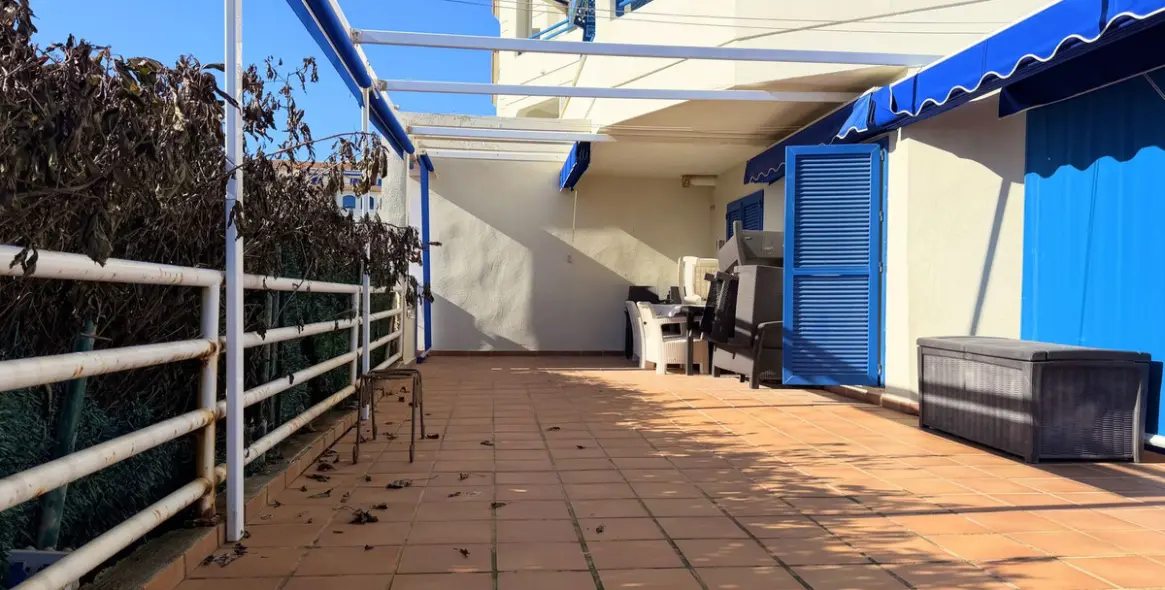 Sale of ground floor apartment in San Luis de Sabinillas 13