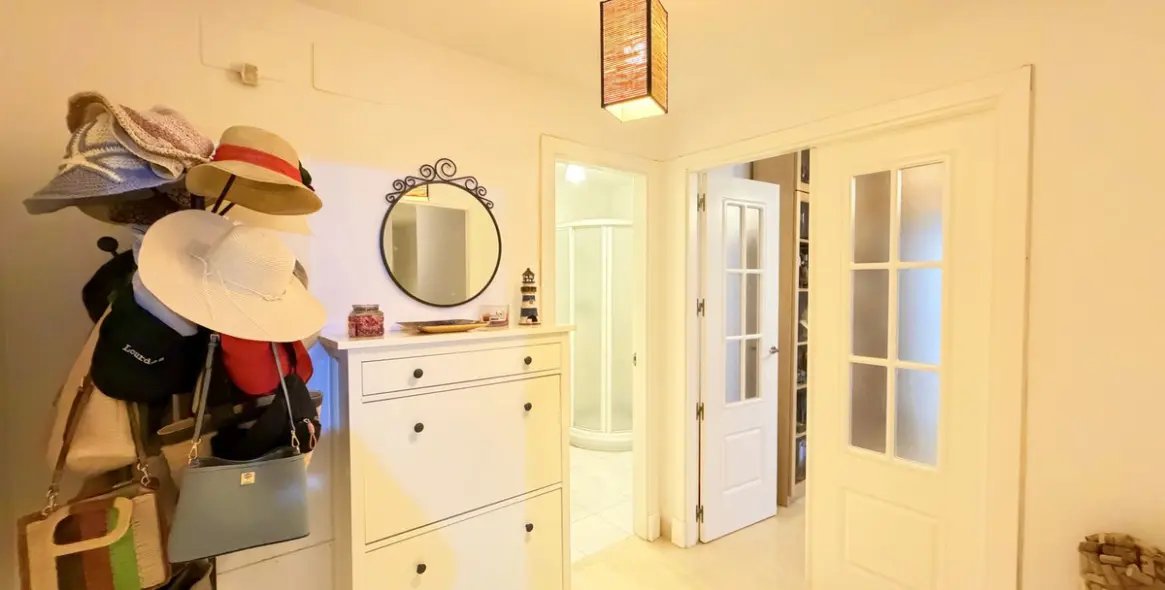 Продажа апартаментов на первом этаже в San Luis de Sabinillas 22